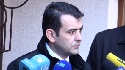 Chiril Gaburici: "Regret ce se intampla" Premierul desemnat nu exclude ca vor fi retineri de salarii din cauza deprecierii monedei nationale Chiril Gaburici: "Regret ce se intampla" Premierul desemnat nu exclude ca vor fi retineri de salarii din cauza deprecierii monedei nationale