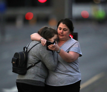 Filmul atacului sinucigas din Manchester, prezentat pas cu pas. De ce a ales teroristul una dintre iesirile Arenei Filmul atacului sinucigas din Manchester, prezentat pas cu pas. De ce a ales teroristul una dintre iesirile Arenei