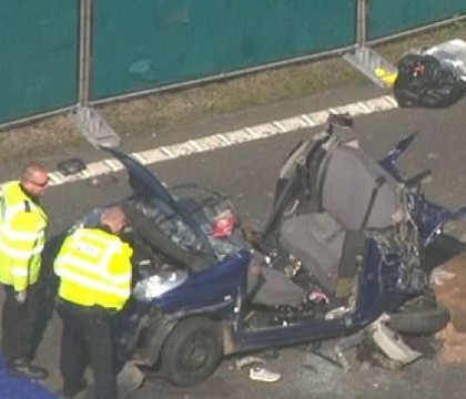Cinci persoane, printre care doi romani au murit intr-un grav accident produs in Marea Britanie. "Plecasera in Anglia sa castige un ban"