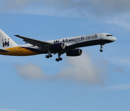 Un britanic a fost condamnat la aproape 10 ani de inchisoare pentru ca a facut focul in avion. Cine a stins incendiul