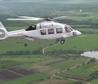 Rusia a testat cu succes noul sau elicopter, KA-62, cel mai bun de pana acum. Poate zbura in orice conditii grele - VIDEO