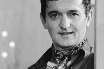 Actorul Graham Stark, partenerul lui Peter Sellers din "Pantera Roz", a murit la 91 de ani Actorul Graham Stark, partenerul lui Peter Sellers din "Pantera Roz", a murit la 91 de ani
