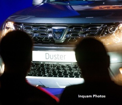 Primele imagini cu noua generatie Duster. Cum arata SUV-ul pe care Dacia il lanseaza in 2018. FOTO Primele imagini cu noua generatie Duster. Cum arata SUV-ul pe care Dacia il lanseaza in 2018. FOTO
