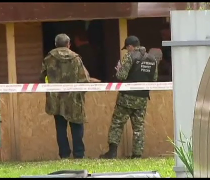 Un rus a impuscat mortal noua oameni, la betie. Si-ar fi pus una dintre victime sa isi sape singura mormantul Un rus a impuscat mortal noua oameni, la betie. Si-ar fi pus una dintre victime sa isi sape singura mormantul