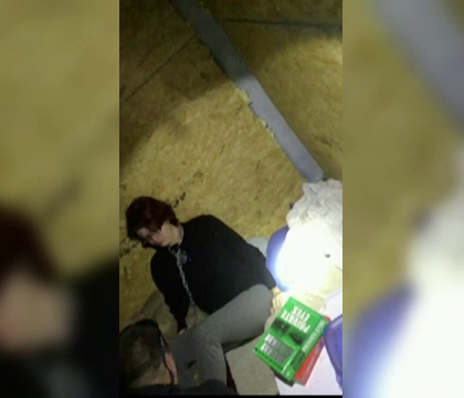 Imagini infioratoare cu momentul eliberarii unei femei, tinuta inchisa 2 luni intr-un container de un criminal in serie - VIDEO
