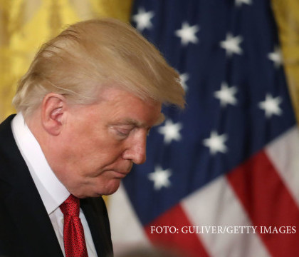 Presedintele Statelor Unite este anchetat pentru ca l-a demis pe seful FBI. Anuntul facut de Donald Trump pe Twitter Presedintele Statelor Unite este anchetat pentru ca l-a demis pe seful FBI. Anuntul facut de Donald Trump pe Twitter