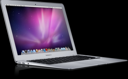 Ce a ascuns Apple in spatele camerei de la Macbook Air 13. Descoperirea facuta de un hacker