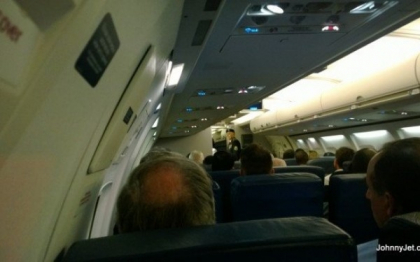 Momentul in care tacerea s-a lasat in avion. Anuntul facut cu 45 de minute inainte de aterizare