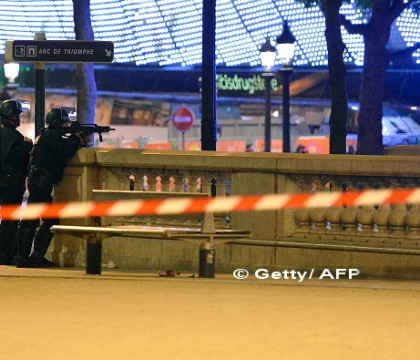Atacatorul de pe Champs-Elysées a jurat credinta Statului Islamic. Ce a gasit politia la domiciliul sau Atacatorul de pe Champs-Elysées a jurat credinta Statului Islamic. Ce a gasit politia la domiciliul sau