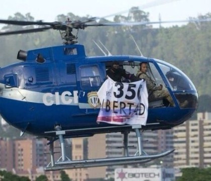 Un elicopter a atacat cu grenade Curtea Suprema a Venezuelei. Presedintele Maduro denunta un terorist la Caracas -
VIDEO Un elicopter a atacat cu grenade Curtea Suprema a Venezuelei. Presedintele Maduro denunta un terorist la Caracas -
VIDEO
