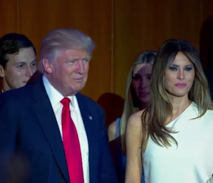 Donald Trump continua rafuiala cu presa. Ce i-a transmis unei jurnaliste care ar fi facut "un lifting facial" Donald Trump continua rafuiala cu presa. Ce i-a transmis unei jurnaliste care ar fi facut "un lifting facial"