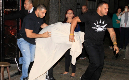 Justin Bieber ar fi fost fotografiat in timp ce iesea dintr-un bordel in Brazilia