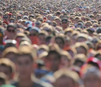 Eurostat: Populatia UE a crescut cu 1,5 mil. locuitori in 2016, datorita migrantilor. Romania, printre cele mai mari scaderi Eurostat: Populatia UE a crescut cu 1,5 mil. locuitori in 2016, datorita migrantilor. Romania, printre cele mai mari scaderi