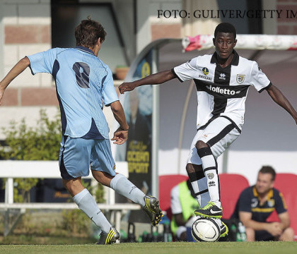 Un fotbalist ghanez de la Parma si-a ucis mama si sora. Cum a sperat sa scape de politia italiana Un fotbalist ghanez de la Parma si-a ucis mama si sora. Cum a sperat sa scape de politia italiana