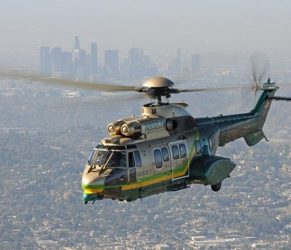 Doi piloti americani au testat elicopterul H215 ce va fi fabricat in Romania. "Este o capodopera, stabil si cu multa putere" Doi piloti americani au testat elicopterul H215 ce va fi fabricat in Romania. "Este o capodopera, stabil si cu multa putere"