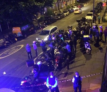 Atacuri cu acid in serie in Londra. Un adolescent a aruncat substante corozive in fata a 5 oameni - VIDEO