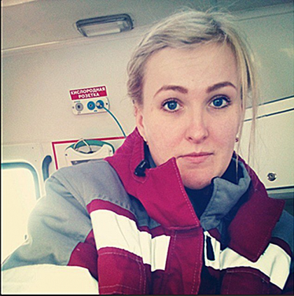 Ce s-a intamplat cu un medic care isi facea selfie-uri cu pacientii pe moarte: " Atat de tare imi urasc serviciul". FOTO Ce s-a intamplat cu un medic care isi facea selfie-uri cu pacientii pe moarte: " Atat de tare imi urasc serviciul". FOTO