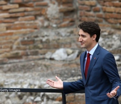 Moment emotionant pentru premierul canadian. Justin Trudeau s-a intalnit cu bebelusul sirian botezat cu numele sau