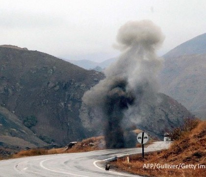Cel putin 17 militari au fost raniti in sud-estul Turciei, la granita cu Iran si Irak, intr-un atentat al militantilor kurzi Cel putin 17 militari au fost raniti in sud-estul Turciei, la granita cu Iran si Irak, intr-un atentat al militantilor kurzi