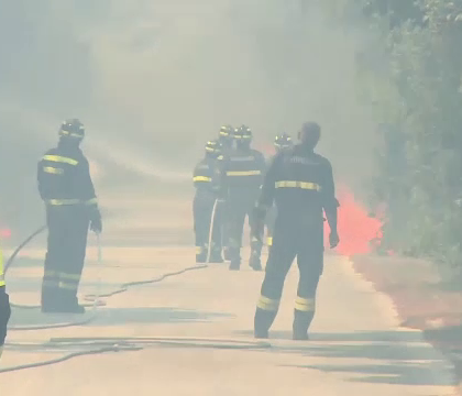 Croatia, afectata de unul dintre cele mai grave incendii de vegetatie din istorie. Un cunoscut oras turistic este afectat Croatia, afectata de unul dintre cele mai grave incendii de vegetatie din istorie. Un cunoscut oras turistic este afectat