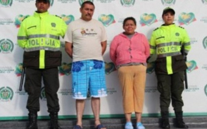 O mama a vandut virginitatea fiicelor sale de 12 ani. Ce erau obligate sa faca dupa aceea O mama a vandut virginitatea fiicelor sale de 12 ani. Ce erau obligate sa faca dupa aceea