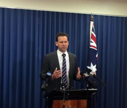 Un ministru australian a demisionat in urma unui gest facut de mama sa. "Habar nu aveam, s-a intamplat cand aveam 25 de ani" Un ministru australian a demisionat in urma unui gest facut de mama sa. "Habar nu aveam, s-a intamplat cand aveam 25 de ani"