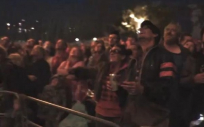 900.000 de oameni au ras cu lacrimi la acest VIDEO. Ce au vazut cativa scotieni pe cer 900.000 de oameni au ras cu lacrimi la acest VIDEO. Ce au vazut cativa scotieni pe cer