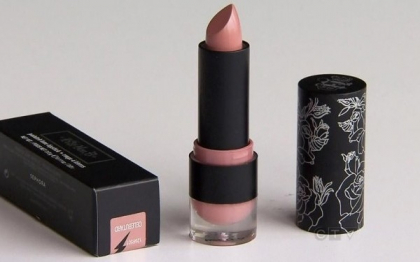 Un ruj Sephora a fost retras de la vanzare dupa numeroase plangeri Un ruj Sephora a fost retras de la vanzare dupa numeroase plangeri