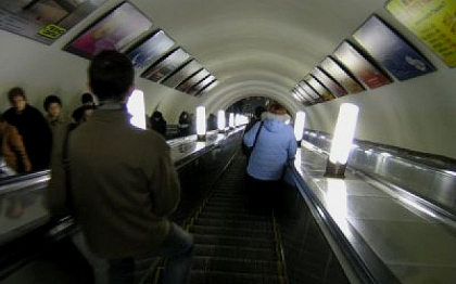 Metroul din Moscova are spirit olimpic. Cei care pot face 30 de genoflexiuni calatoresc gratuit