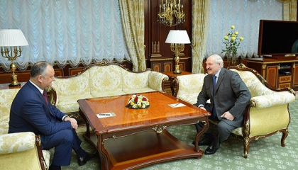 De la Minsk, la Moscova. Igor Dodon va merge, din nou, in Federatia Rusa. Lukasenko: "Apropo, transmiteti salutari bunilor nostri prieteni" - FOTO De la Minsk, la Moscova. Igor Dodon va merge, din nou, in Federatia Rusa. Lukasenko: "Apropo, transmiteti salutari bunilor nostri prieteni" - FOTO