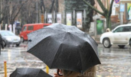 Vreme posomorata si ploi slabe pe alocuri vom avea astazi. Cum va fi vreamea in acest weekend. Prognoza meteo - FOTO