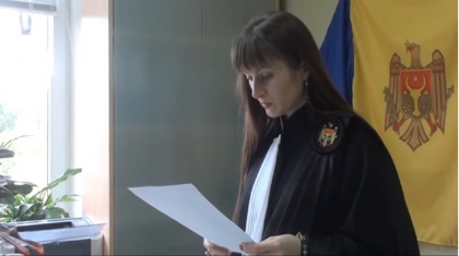Una dintre judecatoarele invinuite de coruptie pasiva vrea sa fie numita in functie pana la atingerea plafonului de varsta - Anticoruptie.md Una dintre judecatoarele invinuite de coruptie pasiva vrea sa fie numita in functie pana la atingerea plafonului de varsta - Anticoruptie.md