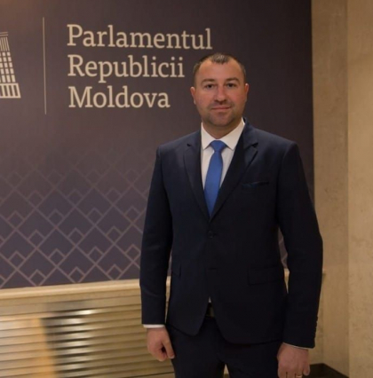 Petru Frunze, deputat ACUM: "Blocajul politic este generat de fortele politice care isi doresc alegeri anticipate pentru a face o coalitie deja aprobata si de Moscova" Petru Frunze, deputat ACUM: "Blocajul politic este generat de fortele politice care isi doresc alegeri anticipate pentru a face o coalitie deja aprobata si de Moscova"