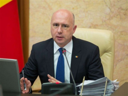 Au primit salarii de la Parlament saptamana trecuta, iar dupa ce presa a aflat despre asta, au decis sa doneze banii. Anuntul facut de Pavel Filip, seful de fractiune al democratilor Au primit salarii de la Parlament saptamana trecuta, iar dupa ce presa a aflat despre asta, au decis sa doneze banii. Anuntul facut de Pavel Filip, seful de fractiune al democratilor