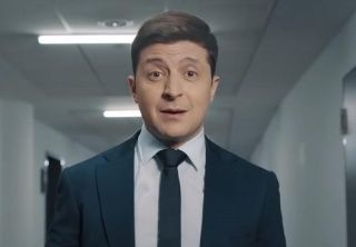 Nu prea mai este loc de surprize in Ucraina: Actorul de comedie Zelenski este mult in fata lui Porosenko in sondajele dinaintea turului doi al prezidentialelor Nu prea mai este loc de surprize in Ucraina: Actorul de comedie Zelenski este mult in fata lui Porosenko in sondajele dinaintea turului doi al prezidentialelor
