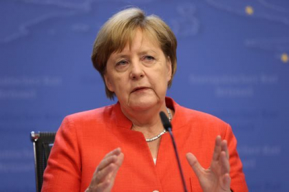 Angela Merkel a purtat o discutie telefonica cu Vladimir Zelenski Angela Merkel a purtat o discutie telefonica cu Vladimir Zelenski