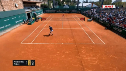Radu Albot paraseste turneul ATP 250 Hungarian Open. Tenismenul moldovean a ratat calificarea in al treilea tur, dupa ce a fost invins in doua seturi de sarbul Filip Krajinovic