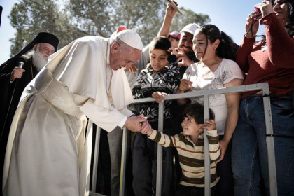 De Paste, Papa Francisc a donat o jumatate de milion de dolari pentru migrantii din Mexic