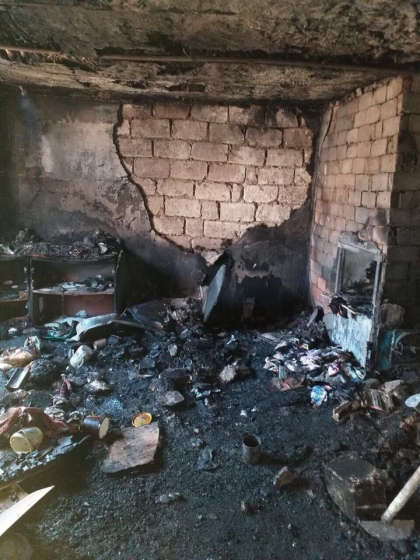Incendiu devastator chiar in sambata Pastelui. O casa a fost mistuita de flacari la Braviceni - FOTO