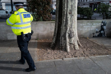 Cadavrele mutilate a doua femei, gasite intr-un frigider in Londra. Un barbat a fost arestat