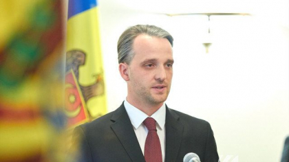 Eugen Sturza vine cu explicatii pentru Maia Sandu: "In 2018, stimata doamna, am avut un salariu mediu de 20 mii lei lunar. Apropo, daca tot ne place sa numaram banii altora, pentru ce merite v-ati luat ultimele doua salarii de la Parlament?" Eugen Sturza vine cu explicatii pentru Maia Sandu: "In 2018, stimata doamna, am avut un salariu mediu de 20 mii lei lunar. Apropo, daca tot ne place sa numaram banii altora, pentru ce merite v-ati luat ultimele doua salarii de la Parlament?"