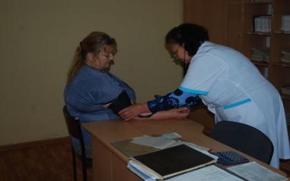 Medicina de familie la jumatate de an dupa reforma. „A scos si becurile. Pana si dozatorul pentru sapun de la veceu a scos. Era vechi, oricum l-a luat” Medicina de familie la jumatate de an dupa reforma. „A scos si becurile. Pana si dozatorul pentru sapun de la veceu a scos. Era vechi, oricum l-a luat”