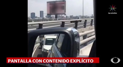 Ce au vazut soferii pe un ecran publicitar de pe o autostrada intrece orice masura - VIDEO