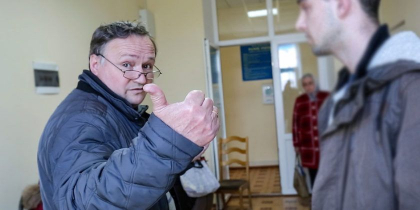 Un pumn in ochi: un functionar public acuzat de violenta fizica asupra unui minor - zdg.md