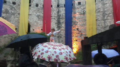 Dansuri de epoca, jocuri de lumini, opera si recitaluri. Cum a fost sarbatorita traditionala „Noapte a Muzeelor” la Cetatea Soroca - GALERIE FOTO