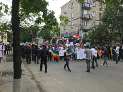 Marsul comunitatii LGBT. Membrii acestei comunitati au marsaluit pe o strada din centrul capitalei - GALERIE FOTO