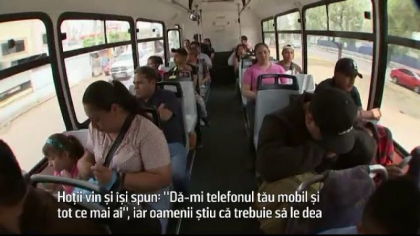 Mexicanii umbla la ei cu telefoane false, pe care le dau hotilor atunci cand sunt jefuiti