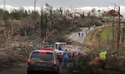 Tornade in Indiana si Ohio: Un mort si cel putin 130 de raniti. Stare de urgenta in mai multe regiuni
