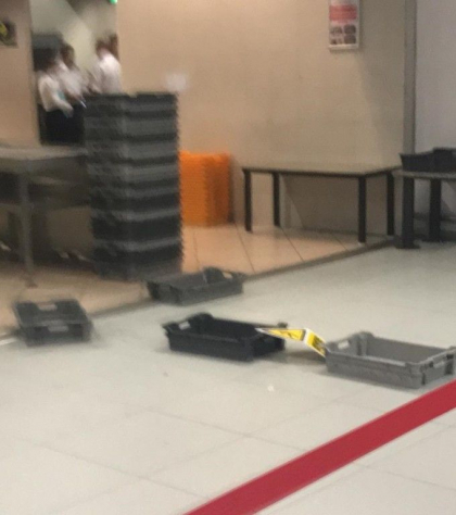 Aeroportul Otopeni, afectat de ploile abundente. Inundatie la terminalul de pasageri