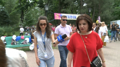 Cum a reactionat Monica Babuc, cand a fost intrebata despre "disparitia" sefului sau, Vlad Plahotniuc: "Cine? Eu nu am observat" - VIDEO